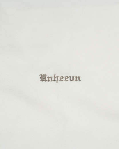 Unheevn Double Knee Chain Gothic Ivory